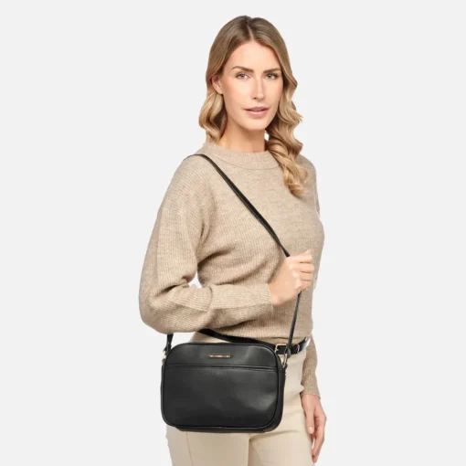 CELESTYE DONNA