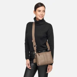 CLARISSY DONNA